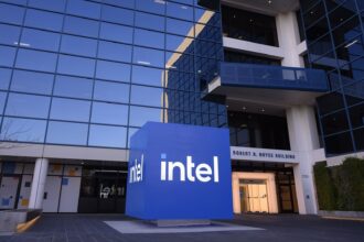 Intel delays AI GPU, stock reacts: Is it falling further behind Nvidia