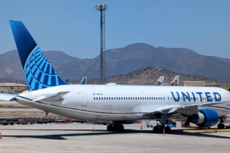 Crazy: United Airlines Flight Diverted Because Second Pilot In One Week Forgot His Passport