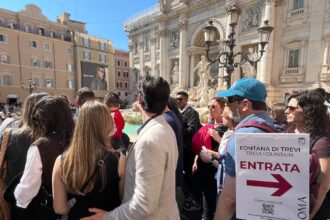 Rome Implements Gated Line System To Access The Trevi Fountain, Considers Entrance Fee
