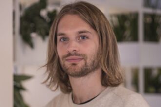 The Inspiring Journey of CryptoCobain: From Tech to Crypto Star