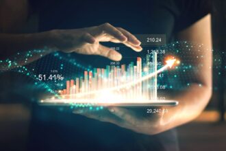 Automatic file format detection in data migration projects