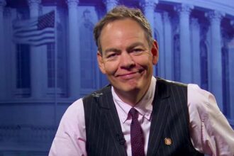 Max Keiser Rejects Michael Saylor’s Stablecoin Idea, Champions Bitcoin Standard