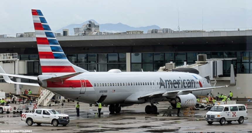 Merry ChristmAAs: American Airlines Suffers IT Outage On Christmas Eve, Ruining Holiday Travel