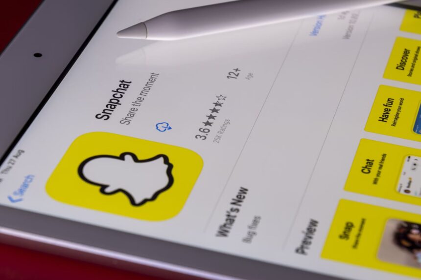 7% jump: Is Snap the social media stock to invest in 2025?